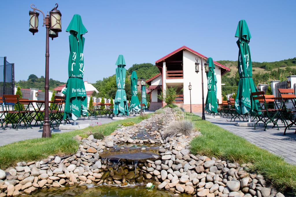 Bed and Breakfast Country Court Curteni Exterior foto